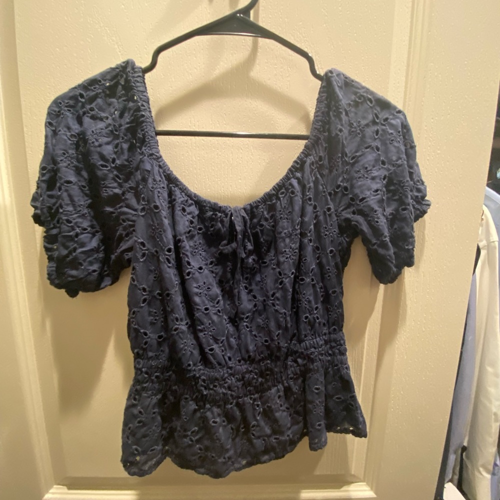 Abercrombie blue ruffle crop top
